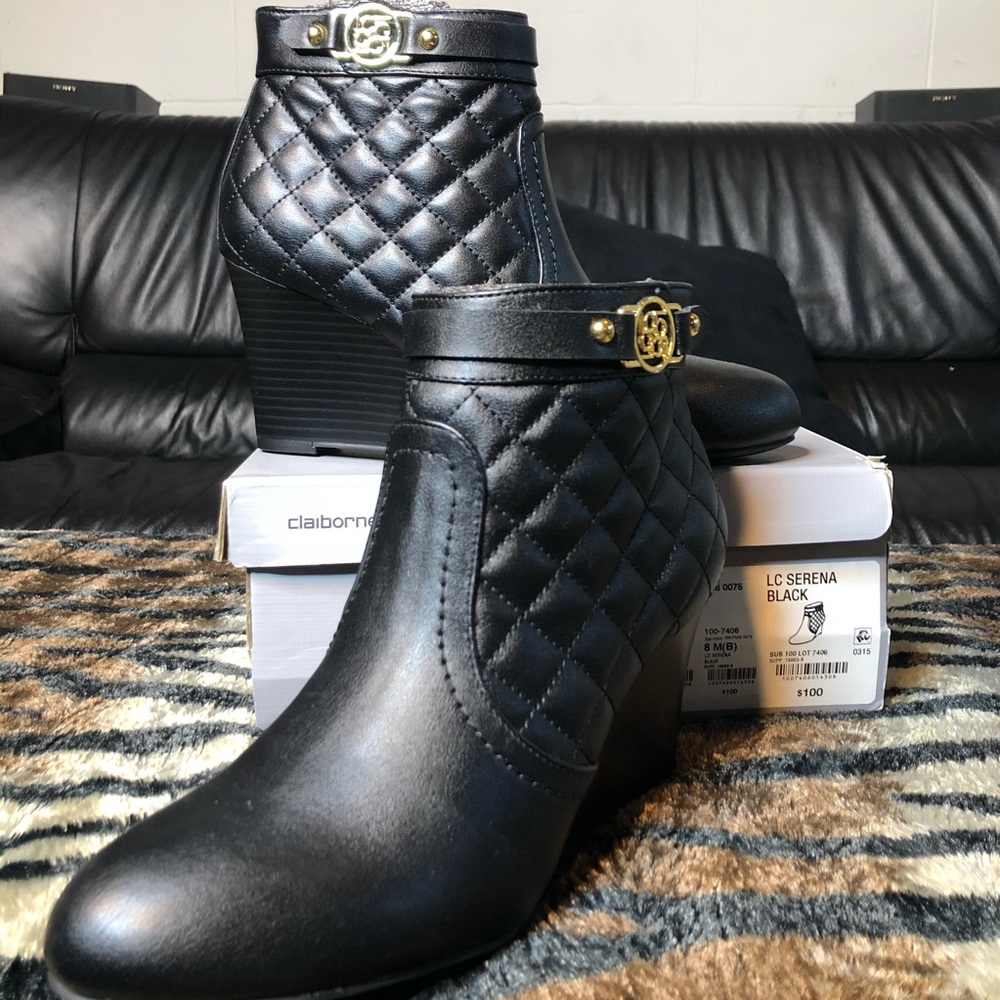BRAND NEW Liz Claiborne “Serena” Cross-stitch Boot